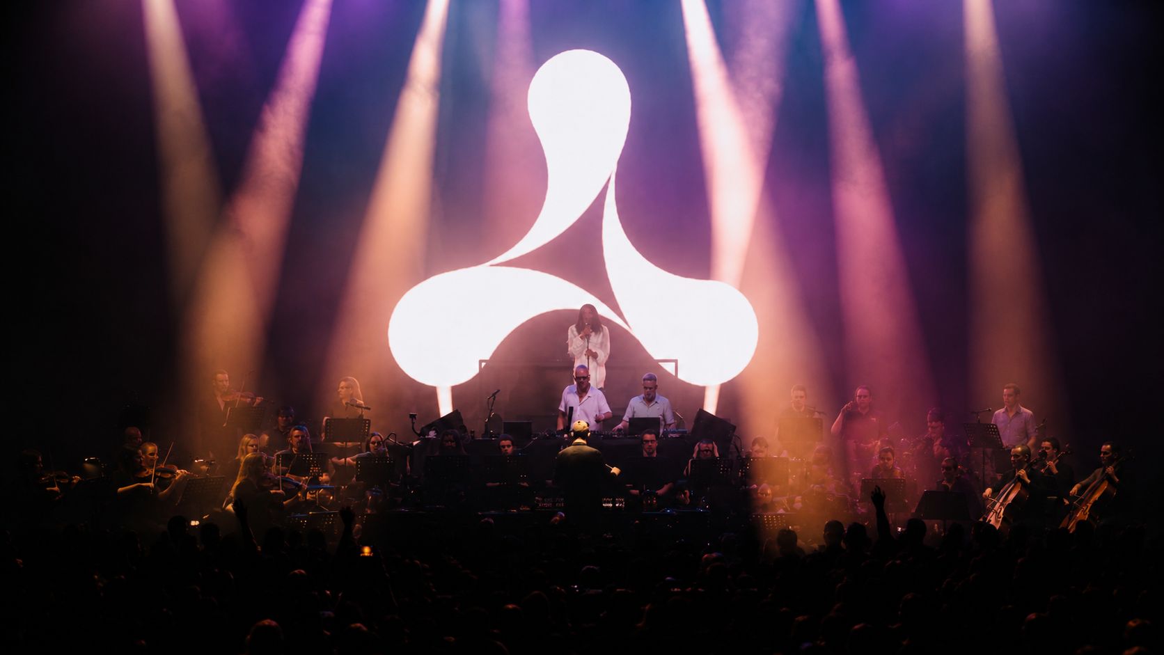 CREAM CLASSICAL — A DECADE OF MAGIC
