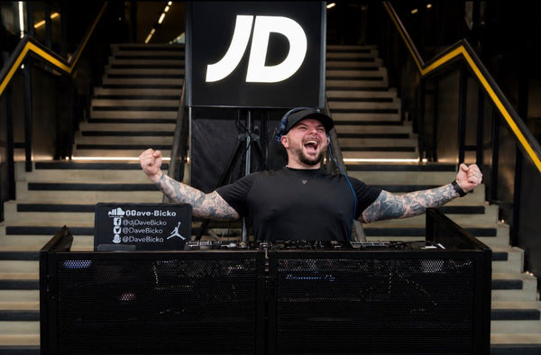 THE DJ EFFECT